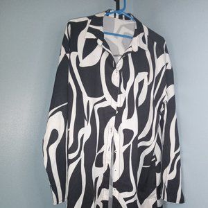 BLACK AND WHITE PATTERN LONG SHIRT DRESS